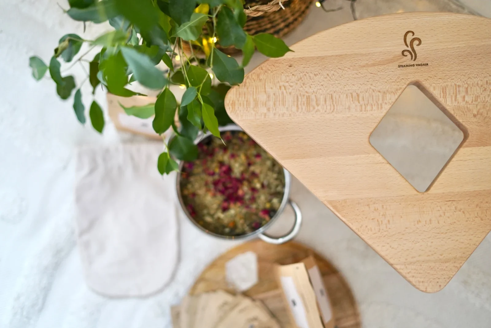 Rental - DULA Steaming Stool